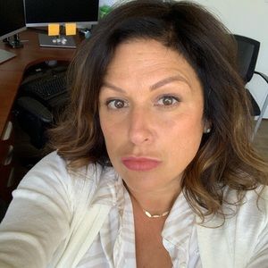 Meet your Posher, Carrie